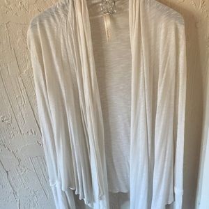 Flowy off-white cardigan
